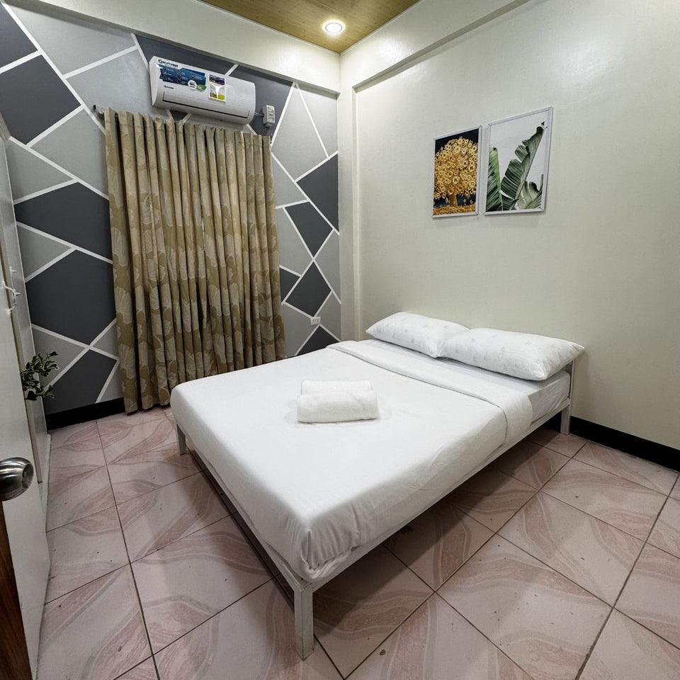 House (2 Story - 4 Bedrooms)