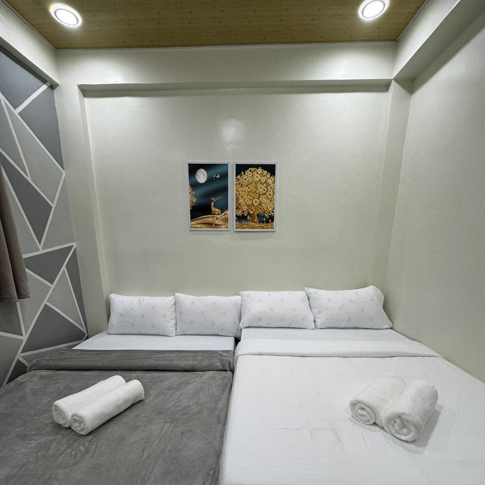 House (2 Story - 4 Bedrooms)