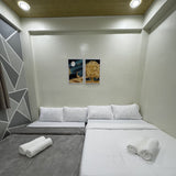 House (2 Story - 4 Bedrooms)