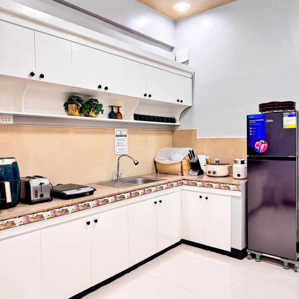 House (2 Story - 4 Bedrooms)