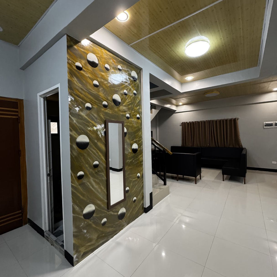 House (2 Story - 4 Bedrooms)